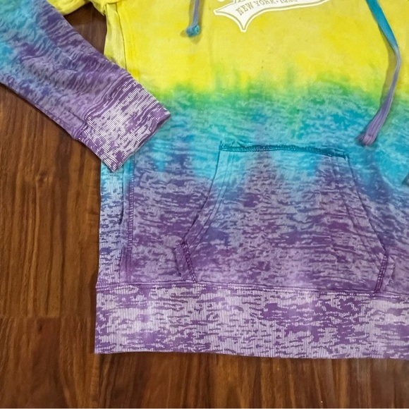 Top Of The Rock NYC Rainbow Tie Dye Hoodie Swearshirt size medium - Picture 2 of 7